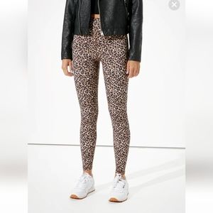 American Eagle Everything leggings